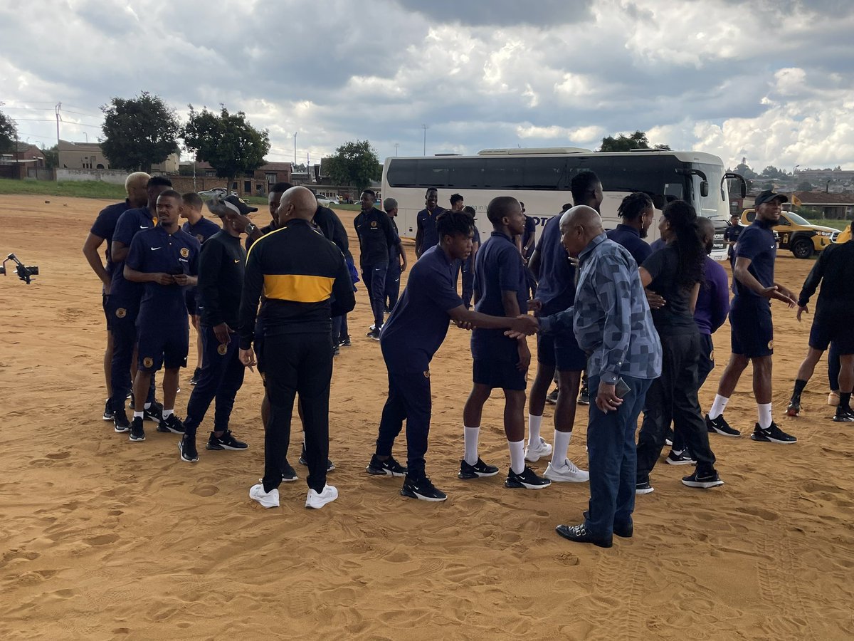 Velile_Mnyandu's tweet photo. [WATCH] At the age of 25, Dr Kaizer Motaung (78) pioneered the formation of @KaizerChiefs , one of the leading brands in African football today. Yesterday the first team was invited to the spiritual home in Phefeni, Orlando West, Soweto. #KC53 

@SABC_Sport | #DStvPrem https://t.co/lQcNSyZwAU