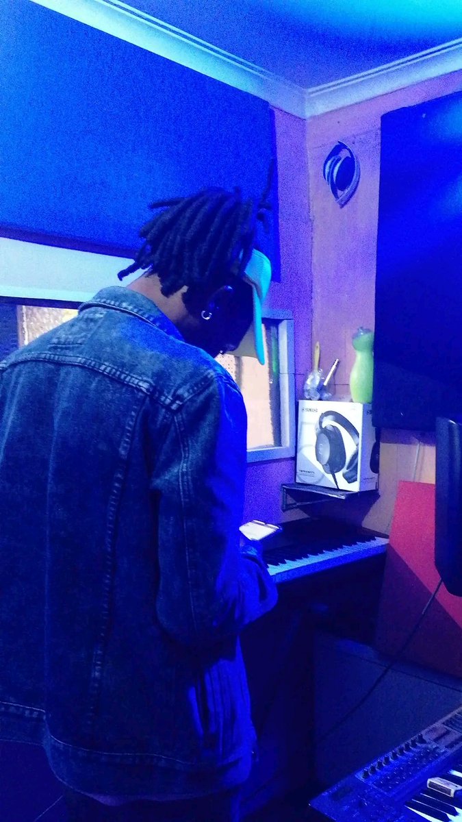 Studio💥💥💥💥