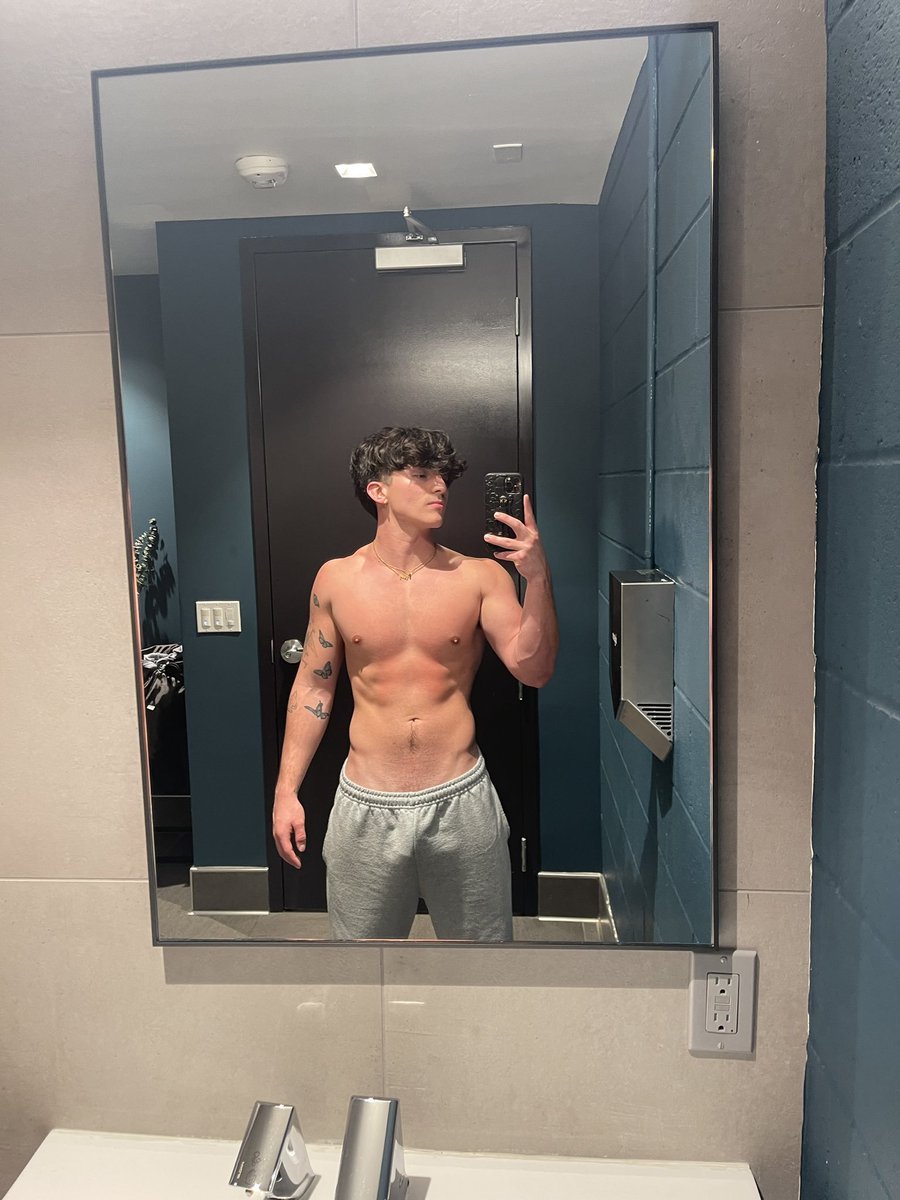 fdfd_fsd's tweet photo. JOIN HERE FOR LEAKED PICS OF -addison rae -dixie d’amelio -ariana grande -bryce hall -beyoncé  -shawn mendes -lil huddy -kylie jenner -nessa barret -shane dawson  -tony lopez -justin bieber -billie eilish -noah beck nudes tiktok leak  freaky goons

https://t.co/7u9RfPfqz3 https://t.co/KojpCZwVeX