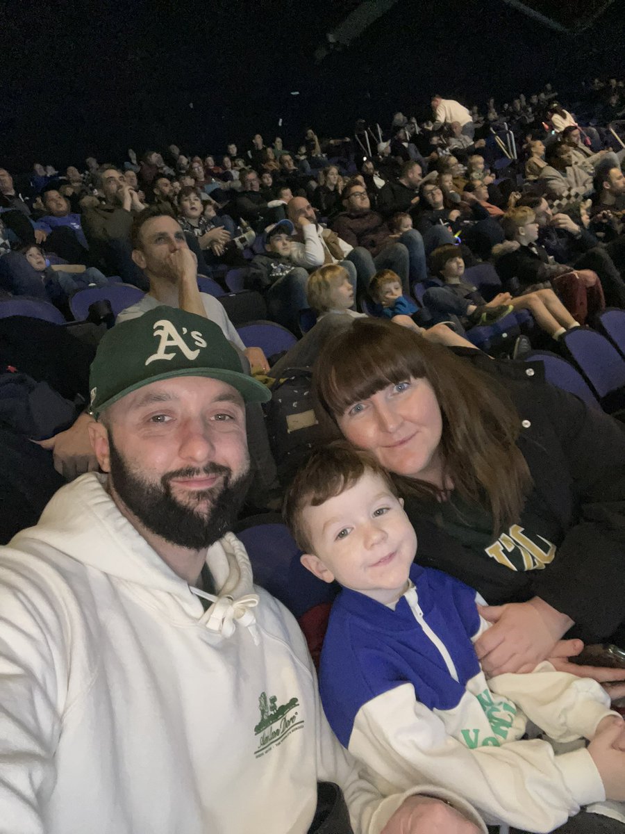 charbuckett's tweet photo. #hotwheelsmonstertruckslive 🔥 🔥 https://t.co/mojVXc0cQ5