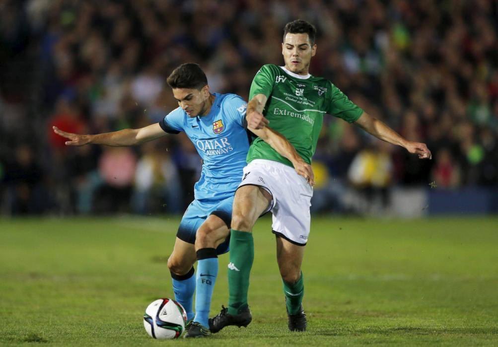 ✅ El <a href="/ADCeuta_FC/">AD CEUTA FC</a> del extremeño Elías Pérez se cruza en el camino del Barça en Copa 

Segunda vez para <a href="/Elias_perez8/">Elias Perez Sastre</a> Fe enfrentarse al Barça. Ya lo hizo con el <a href="/cfvillanovense/">C.F. Villanovense</a> de Cobos que se midió al Barça de <a href="/LUISENRIQUE21/">Luis Enrique Ramos Díaz</a>