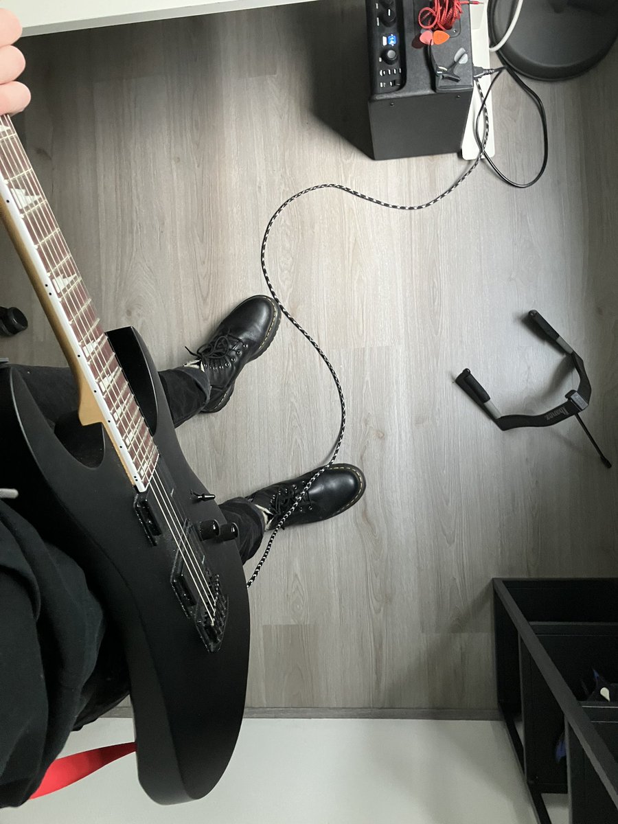 Ax38's tweet photo. Practicing Behemoth ⛪️🔥 https://t.co/g1zvxfISWO