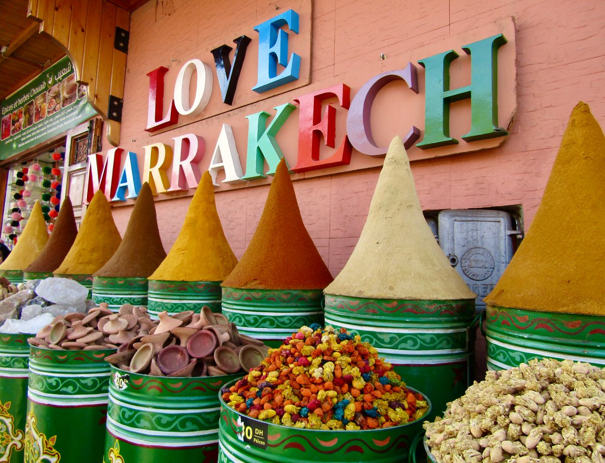 AwayMaja's tweet photo. Markets in #Marrakech ๐ wandering around the souks in the medina is definitely an experience, but one you can't miss in the city!
#VisitMarrakech #VisitMarrakechRegion #VisitMorocco @visit_marrakech @Visit_Morocco_ https://t.co/6outC7MBab