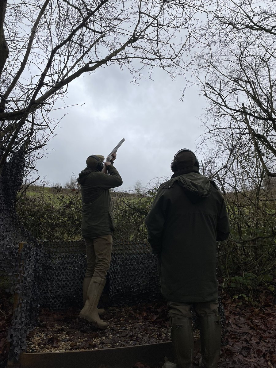 AshleyDaveJones's tweet photo. Clay breaking Saturday, up at the Royal Berkshire shooting school, very impressive ground with some challenging clays #clays #Beretta #gamebore https://t.co/7TWiCLLD4U
