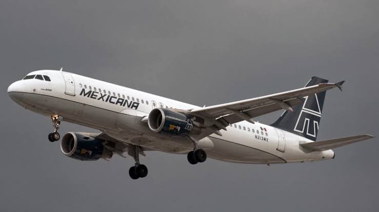 guruchuirer's tweet photo. El gobierno de AMLO ha adquirido a #MexicanadeAviación por 815 millones de pesos, ¿estás de acuerdo en que se cree una nueva aerolínea propiedad del gobierno que ofrezca vuelos a bajo costo?

A= Sí
B= No https://t.co/A3xmG1fTW4