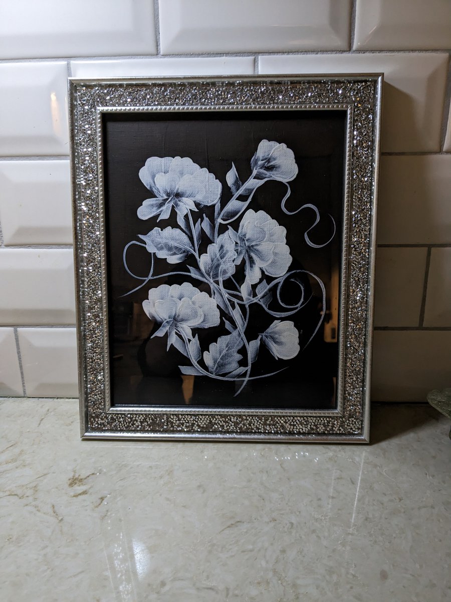 I quit painting for quite some time in favour of sewing. I am back to painting  every day and rekindled the love of my brushes