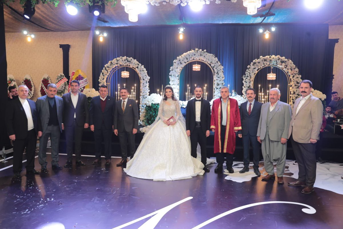 iozyavuz1963's tweet photo. Karaköprü İlçemizde #Badıllı ve #Tumbul ailerinin düğün merasimine katılıp nikah şahitliği yaptık. Genç çiftimize bir ömür boyu mutluluklar dilerim. https://t.co/abowotyMhO