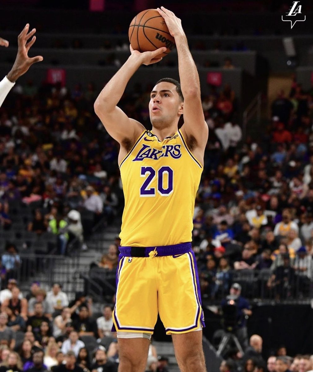 BDAISports's tweet photo. Cole Swider made his 1st career NBA regular season 3-pointer last night for the Los Angeles Lakers! 👏🏼

Many more to come. 🙏🏼

@coleswider21 https://t.co/VQezEpbzm9