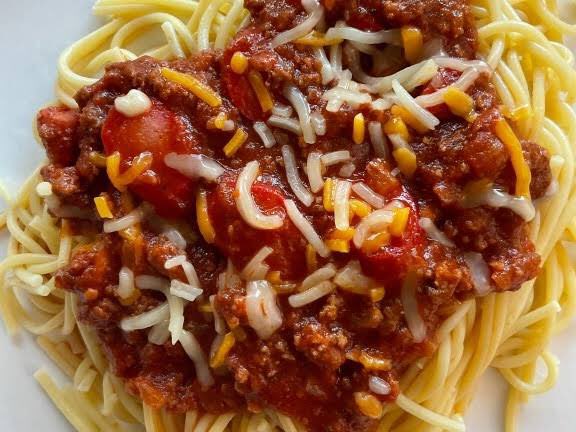 foooodtales's tweet photo. Filipino-style Spaghetti #Spaghetti #FilipinoFood https://t.co/9iE2QWzjLC