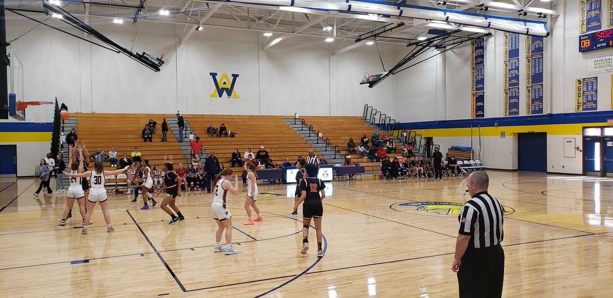 wahsgirlsbball's tweet photo. Orange and James Monroe rolling in game 2 of #PlayForPreemies https://t.co/osVqBxpu7G