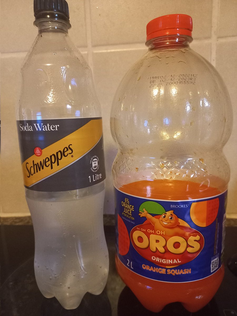 tlharantlhope's tweet photo. @Ndaba_Luh Now down them with this combo 👇.. never say I didn't 🔌 you lol https://t.co/wBCApLcFf5