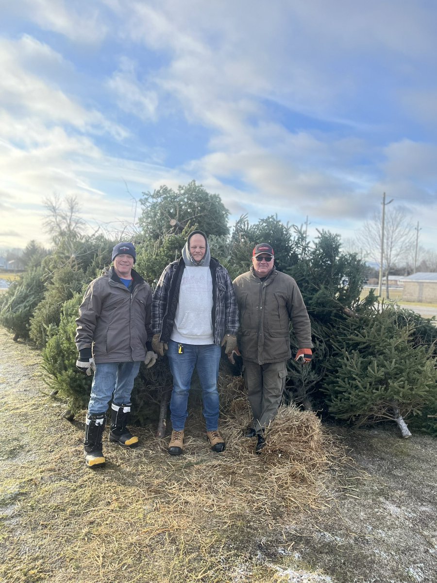 AthensFire's tweet image. Tree burning event in Athens tonight! Our team of firefighters and snowmobile club were engaged in a mission of building this super bonfire! It will be a night to enjoy family, rides, hot chocolate and a bonfire! Staysafe everyone! Our fireighters will monitor the fire!