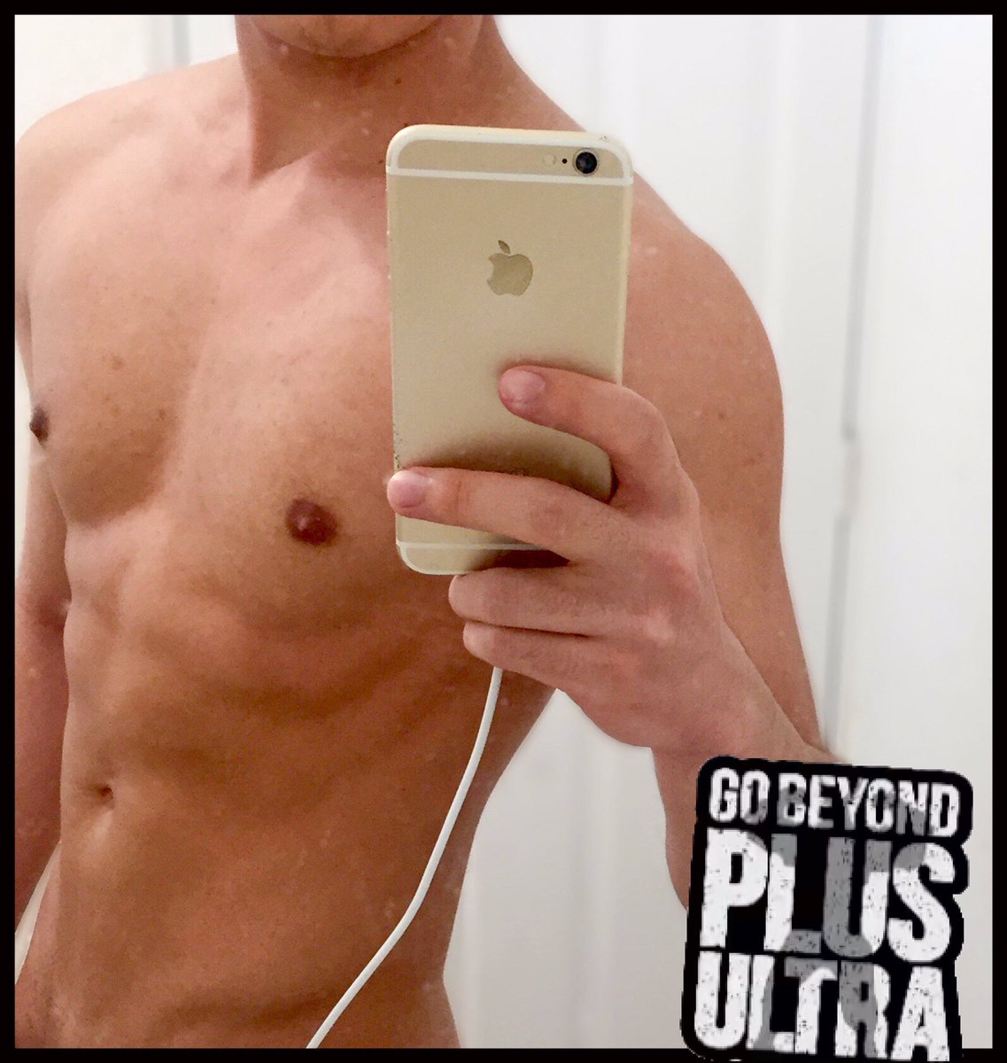 Axel_Lenfent's tweet photo. Dicen que si subes foto el ejercicio vale X2 😆, así que... #PlusUltra 💪🏻
.
.
.
#workouts #TapOutXT #ParaBajarLaRosca #xD https://t.co/eY986pABCQ