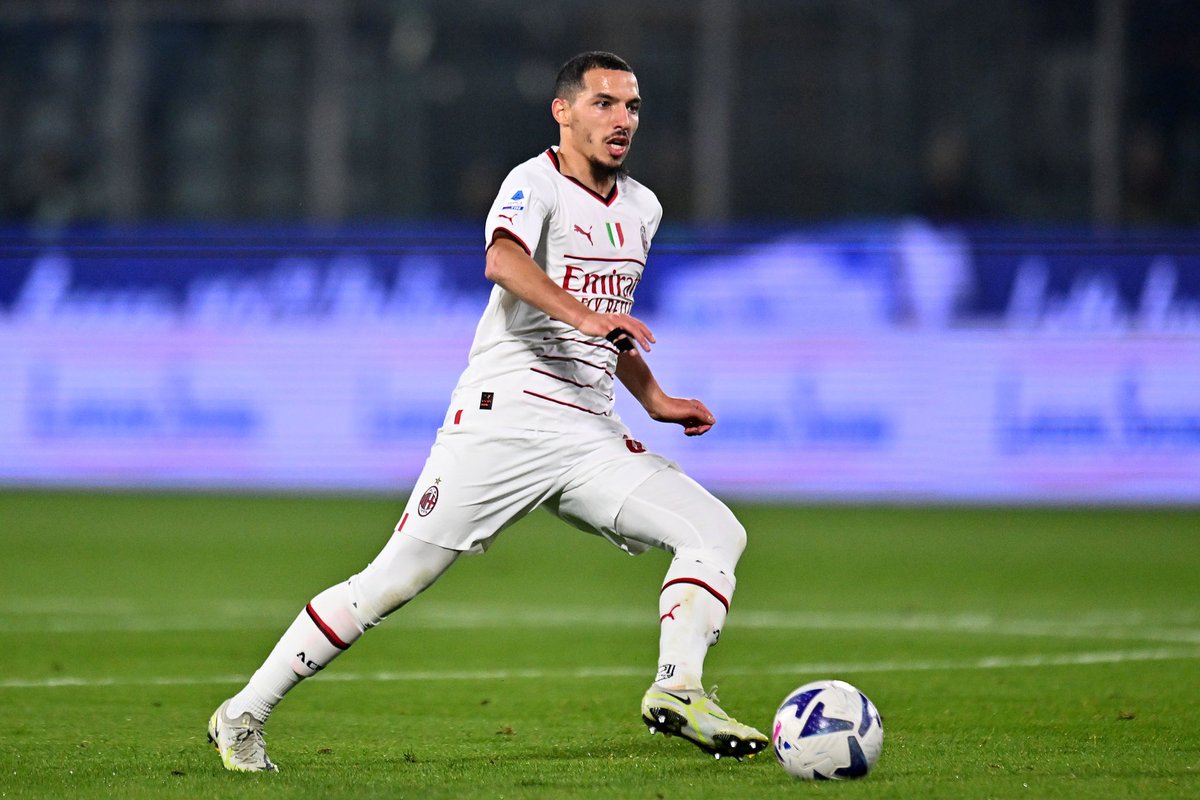AC Milan have reached full agreement to extend Ismael Bennacer contract! New deal will be valid until June 2027 🚨🔴⚫️ #ACMilan <a href="/SkySport/">skysport</a>

Bennacer will sign in the next days — new deal will include €50m release clause as old one.