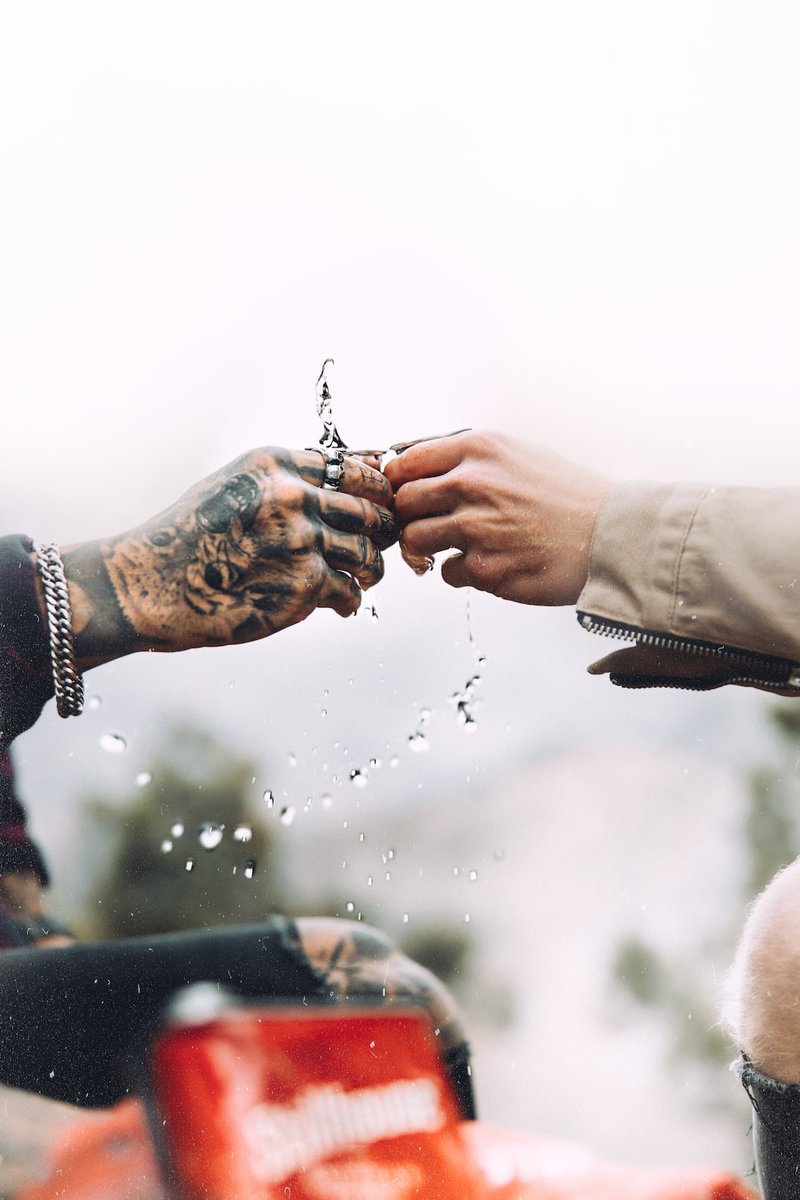 I like this kind of thing. I want to take these kinds of pictures!!

Photo by LOGAN WEAVER | @LGNWVR on #Unsplash