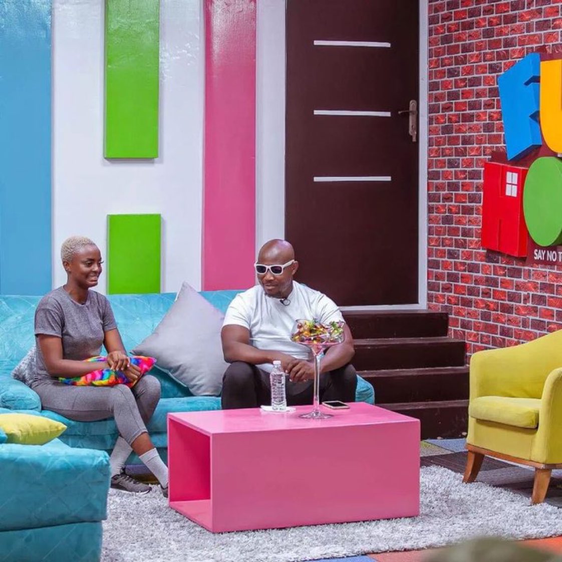 SainttBenedict's tweet image. 500 cedis up for grabs just answer 30 questions without the use of yes or no and you’re the winner #FunHome @JoyPrimeTV