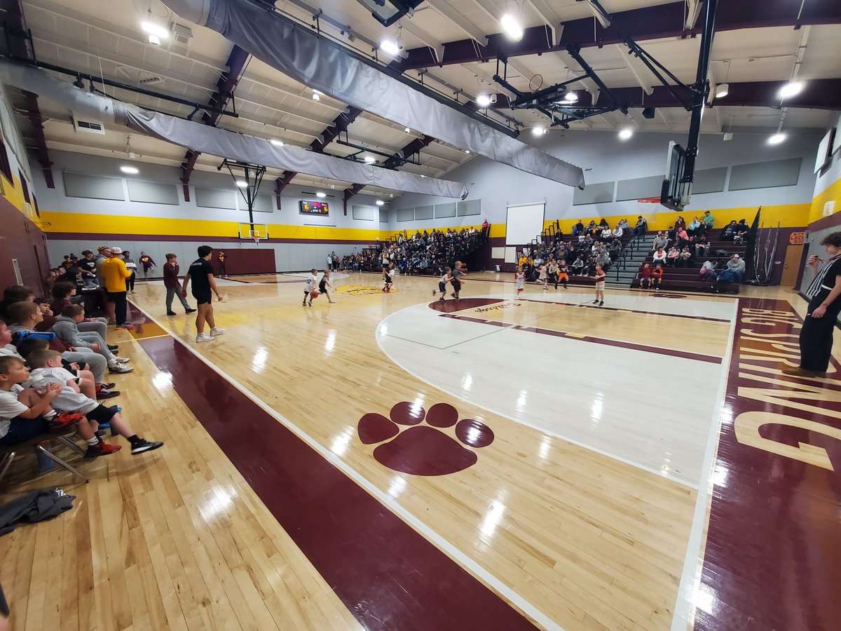 Future Big Spring Bulldogs taking the floor this morning! #youthbasketball #energygivers