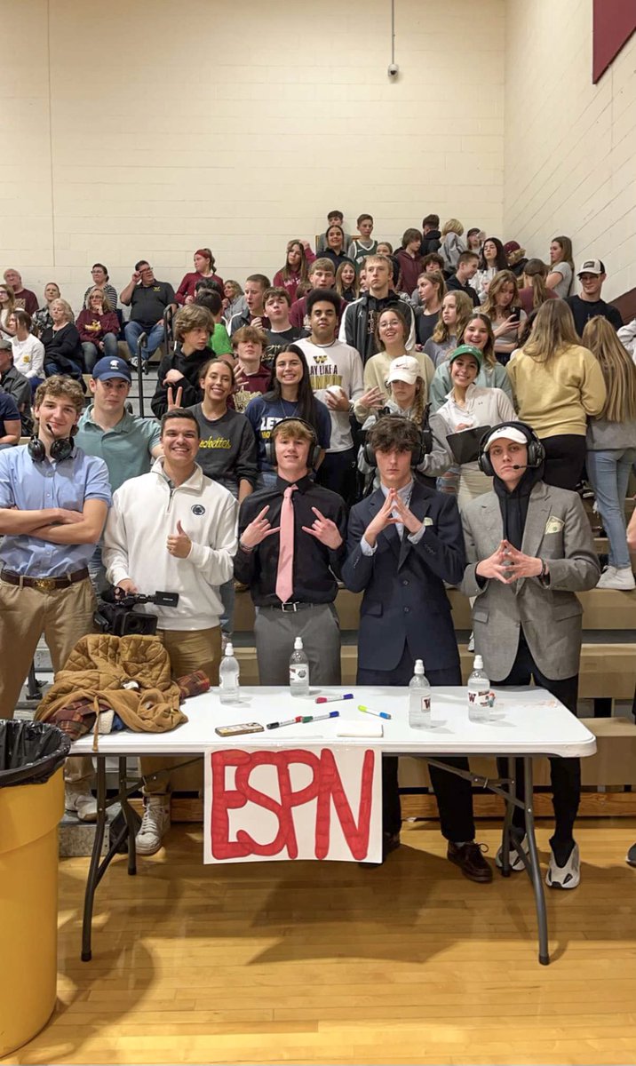 Our boys took the win last night 62-59 against Wheeling Central. Way to go <a href="/WHS_Hoops/">Williamstown Basketball</a>! 

Also~ spot the real reporter👀🥸<a href="/evanlasektv/">Evan Lasek</a>
