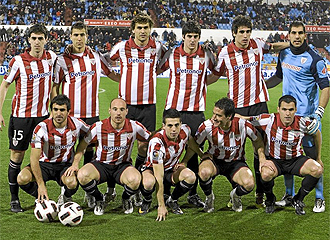 LabakaOier's tweet photo. Para los amigos de las estadísticas, también el Bilbao jugó en 2011, por primera vez, sin ningún bizkaino.
Seis navarros: Iraizoz, San José, Ekiza, Javi Martínez, Orbaiz y Llorente, cuatro guipuzcoanos -Iraola, Balenziaga, Susaeta y Gabilondo- y un alavés, Toquero. https://t.co/h3kKCIIw66