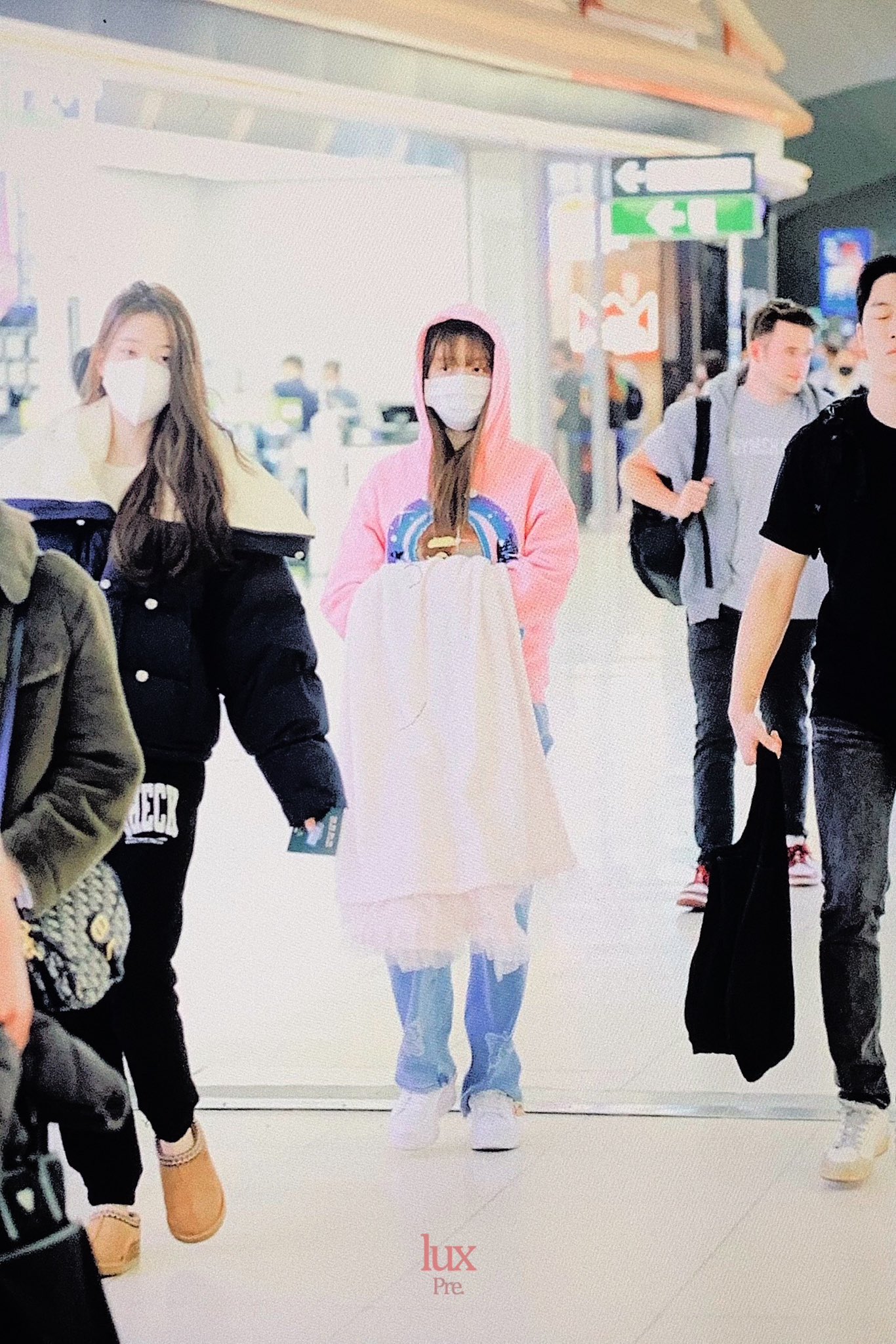 lux (lux_0203) / Twitter