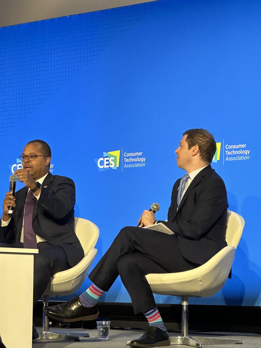 dberlyn's tweet image. ⁦@GeoffreyStarks⁩ speaking about critical role of diversity #CES2023