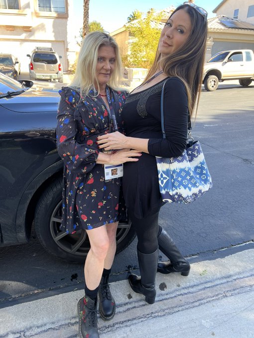 TW Pornstars - Ginger Lynn Allen. Pictures and videos from Twitter.