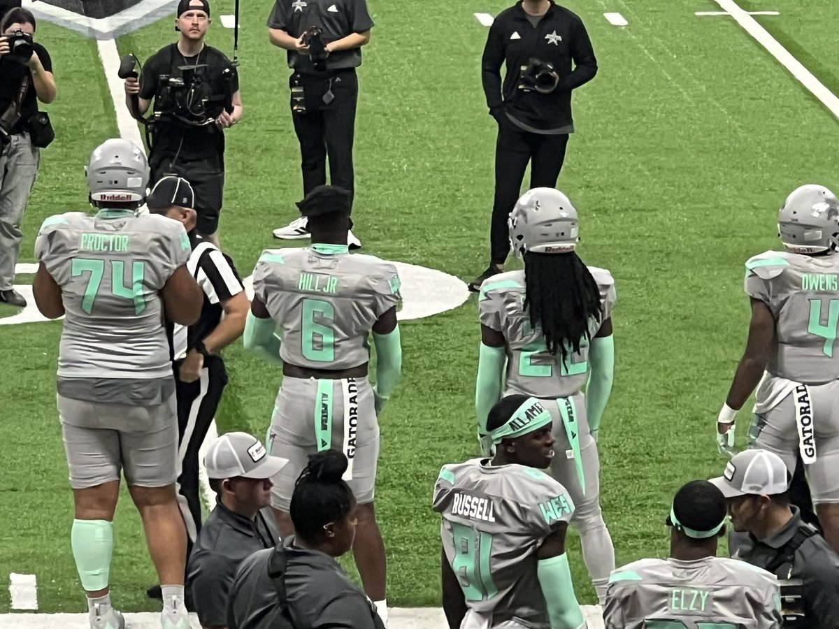 Not surprised <a href="/CSimpsonHunt/">Calvin Simpson-Hunt</a> &amp; <a href="/thegoatanthony1/">Anthony Hill Jr</a> CAPTAINS for the 2023 ALL-American Bowl. <a href="/RyanRaiderFB/">Denton Ryan FB ⭐️⭐️⭐️</a> <a href="/NDNFootball/">Waxahachie Football</a>