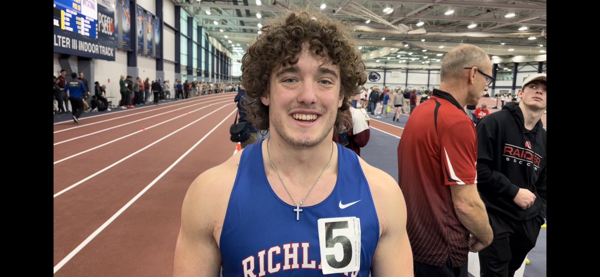 oldschooltrack's tweet photo. @EvanMcCracken_ is an all-state running back in the fall. The @Richland_Sports junior is now 1-0 in indoor track, winning his undercover debut in the 60m dash at #KevinDareInvite in a PA#1 6.93. He says he’ll be back for more indoors! @PennTrackXC https://t.co/8DbSBcGd7M