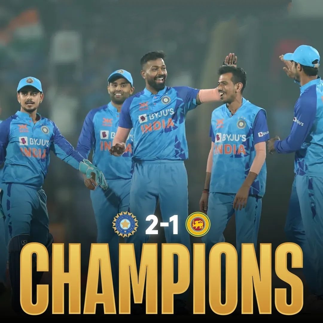 azharuddin_123's tweet photo. भारत ने श्रीलंका को हराकर दो मैचों की श्रृंखला 2-1 से जीता राजकोट में सूर्यकुमार यादव ने श्रीलंकाई गेंदबाजों की उड़ाई धज्जियां, सूर्य कुमार यादव ने 45 गेंदों ��र लगाया साल 2023 का पहला टी-20 शतक
112* रन 51 गेंद
7 चौके 9 छक्के
219 का स्ट्राइक रेट  #suryakumaryadav 
 #INDvsSL https://t.co/07zHaMs1Pe
