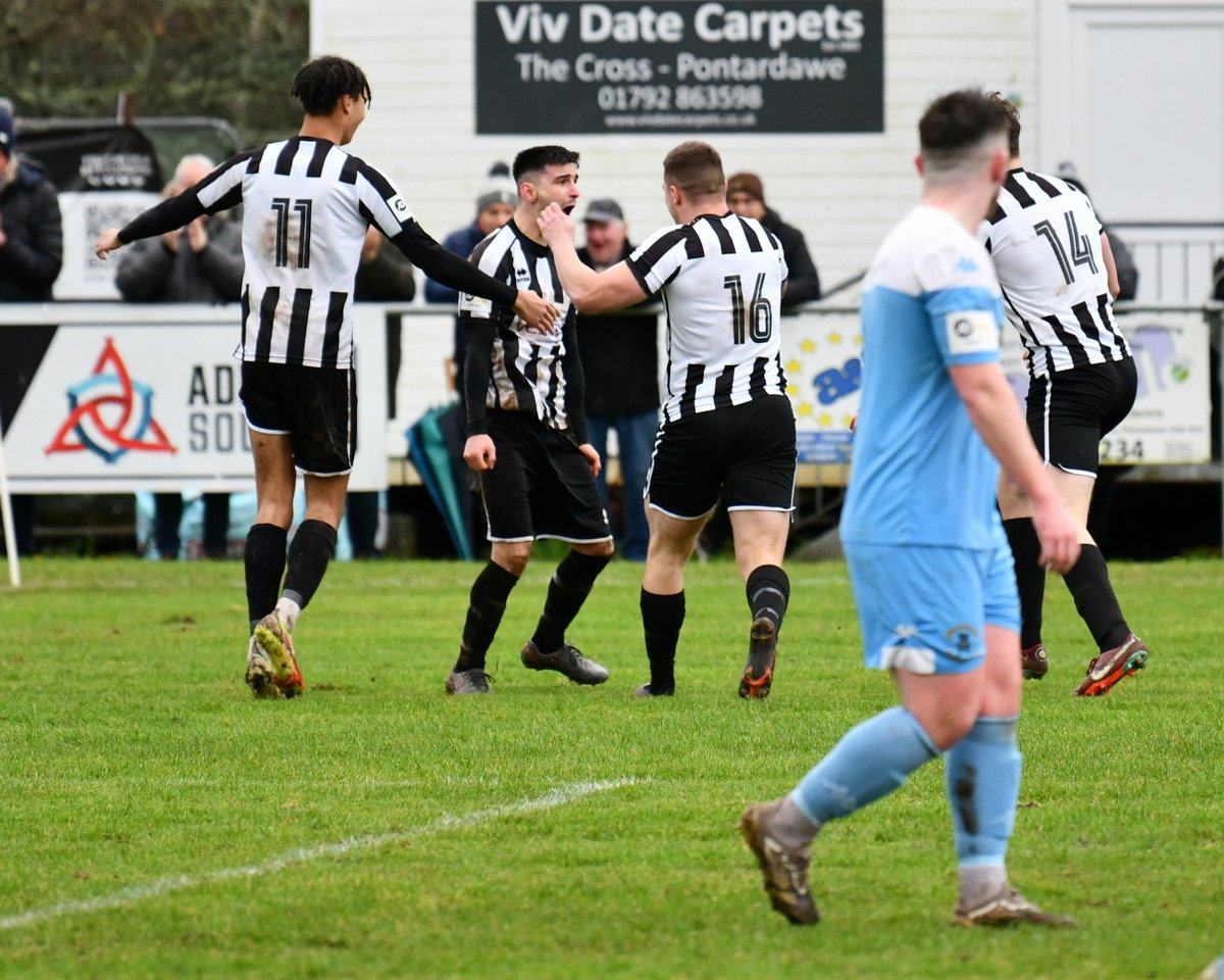 dorward_nick's tweet photo. @ActionTog4ever @PontardaweTown @CarmarthenAFC @CymruLeagues Didn't see you there Mike. Goal celebration from a different angle. Great win! https://t.co/hJtBybzKXW