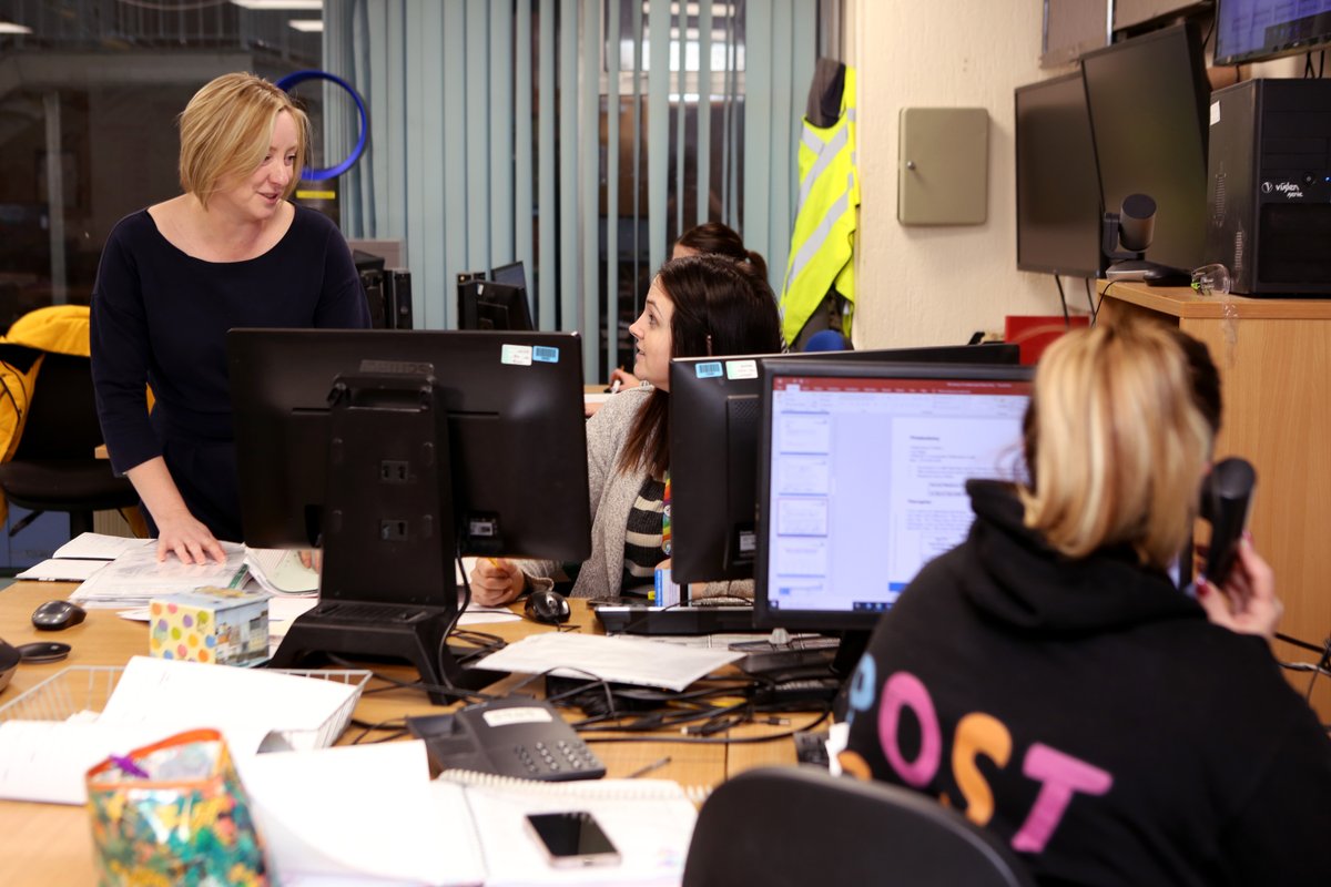 gloshospitals's tweet photo. You can’t manage two inundated hospitals without huge efforts behind the scenes and our general managers are providing additional support this weekend in our Site Offices, trying to find beds for the patients who need us most.
#ExtraordinaryEfforts #OneTeamLive https://t.co/4JmbfrfVBC
