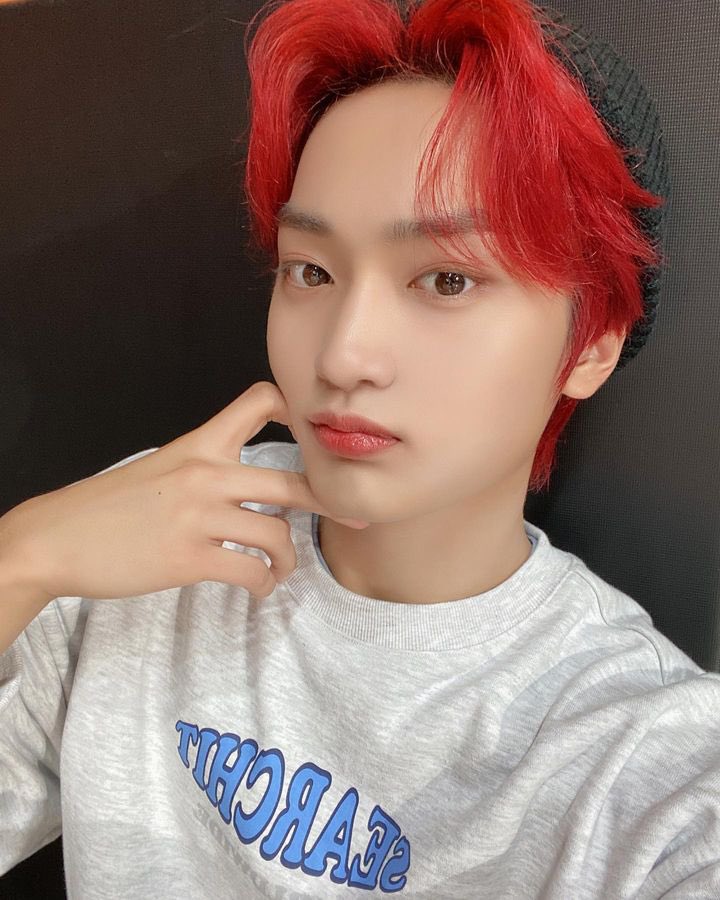 TAEYOUNG__TH's tweet photo. [INSTAGRAM📸] 230107 | cravity_official

[#C_LOUD]
CRAVITY งานแฟนไซน์ #Searchit

#CRAVITY #คราวิตี้
#แทยอง

🔗 https://t.co/UMC2l8yKCe https://t.co/4c8sfZo1mi