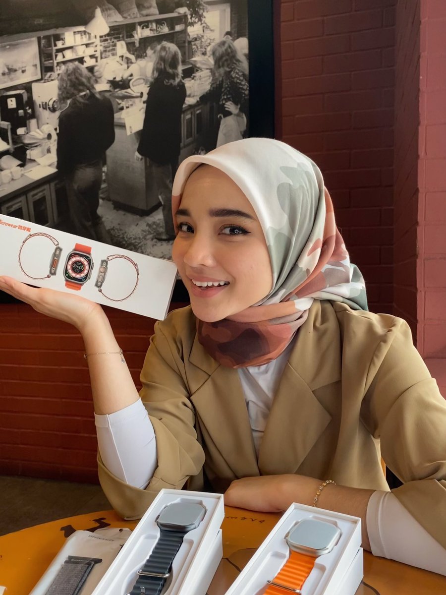 bylep_'s tweet photo. Another week, another giveaway! 

First giveaway untuk 2023!! Jom join!

S8 Ultra with 4 free-gift worth Rm169.

1. Rt this tweet 
2. Follow https://t.co/km6snKFCuk

Senang je! Goodluck korang! https://t.co/vltd0K0OTN