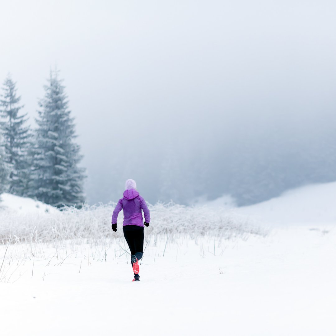 run_roulette's tweet photo. How much time should you give yourself for a race buildup? In general, beginners should allow for about 12 wks to train for their first 5K, 16 wks for a 10K, and 20 wks for a half marathon or marathon. More seasoned runners can probably run slightly fewer weeks for a buildup. https://t.co/yTfd3C5PLW
