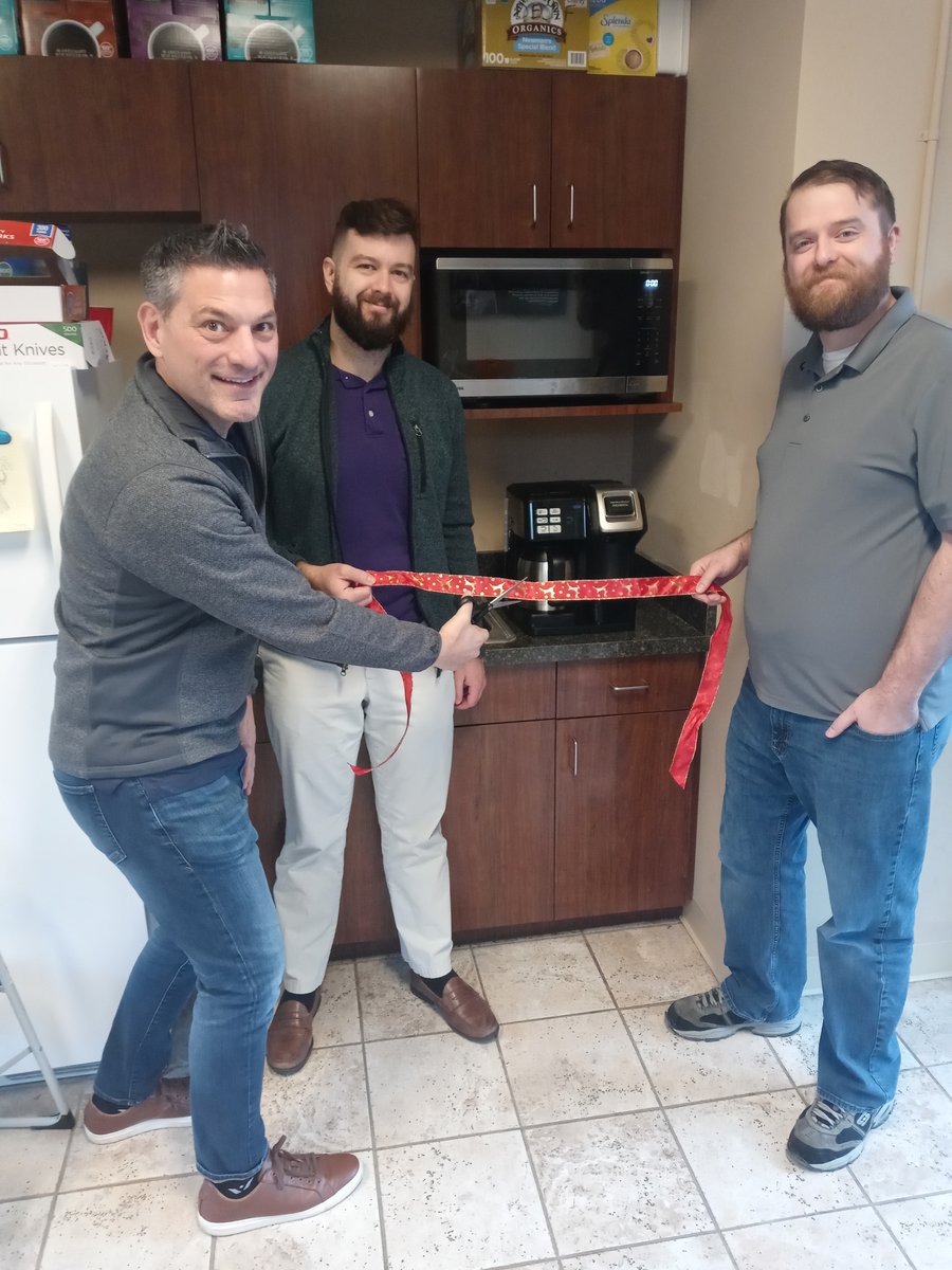 sharpwebdesign's tweet image. More from our New Coffeemaker Inaugural Ceremony!
The Coffee Must Flow
#caffeinelife #coffeeandcoding #wideawake