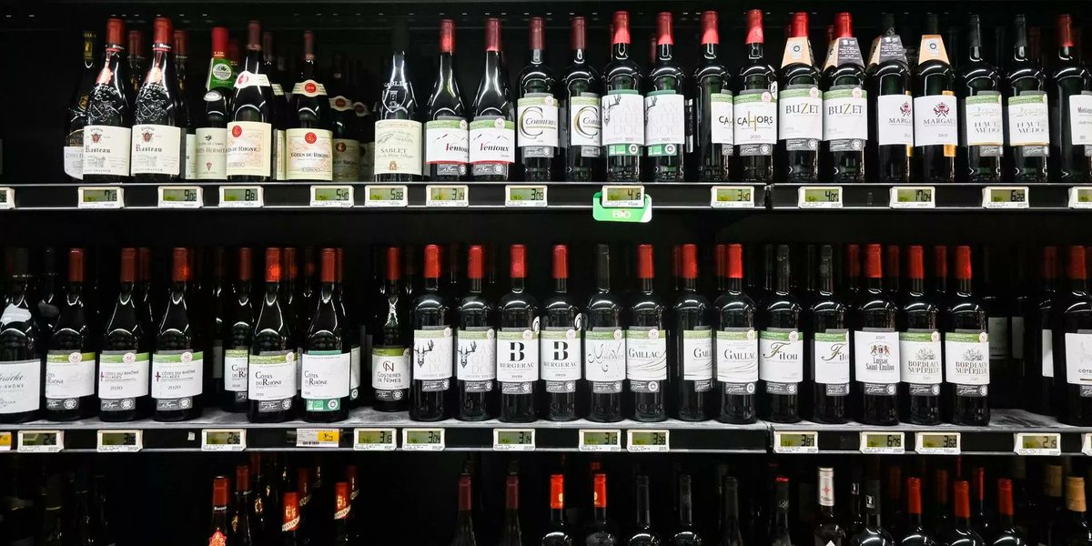Vin & Société (@vinetsociete) on Twitter photo #DryJanuary : l’apologie de l’abstinence fait écran à la déconsommation de vin en France 📣 <a href="/FargesB/">bernard farges</a>, Président du CNIV et <a href="/MontgermontS/">Samuel Montgermont</a>, Président de Vin & Société signent une tribune dans <a href="/leJDD/">Le JDD</a>.
Pour découvrir la tribune 👉 bit.ly/3QoC7B4
#vin #tribune #modération #DryJanuary : l’apologie de l’abstinence fait écran à la déconsommation de vin en France 📣 <a href="/FargesB/">bernard farges</a>, Président du CNIV et <a href="/MontgermontS/">Samuel Montgermont</a>, Président de Vin & Société signent une tribune dans <a href="/leJDD/">Le JDD</a>.
Pour découvrir la tribune 👉 bit.ly/3QoC7B4
#vin #tribune #modération