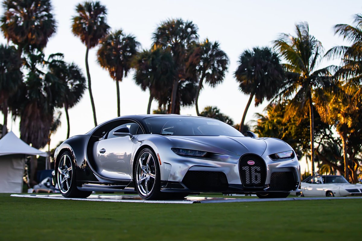 CarBuzzcom's tweet photo. Old And New Will Duke It Out For Prizes At 2023 Miami Motorcar Cavalcade. Supercars, classics, and caviar. #auctions #classiccars #concoursd'elegance #supercars Read: https://t.co/gEl1CShx9e https://t.co/rRgQ51XqRH