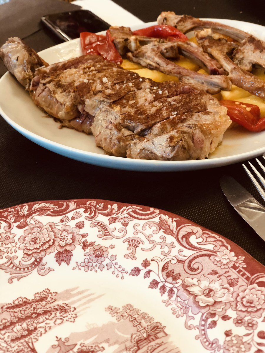 Todavía nos queda fin de semana para disfrutar,de nuestras carnes de #cantabria  😋 #ReyesMagos #Gastronomía #comerencantabria