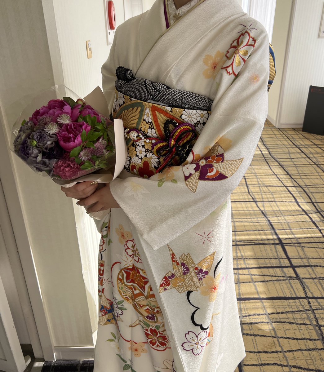 本日誕生日を迎えて、20歳になりました！🌼.*
この界隈も丸6年、そろそろ7年目になります。
かなぽんを始め、本当に沢山の方にお世話になりました。
20歳になったなつぽんもよろしくお願い致します👧🏻🤍