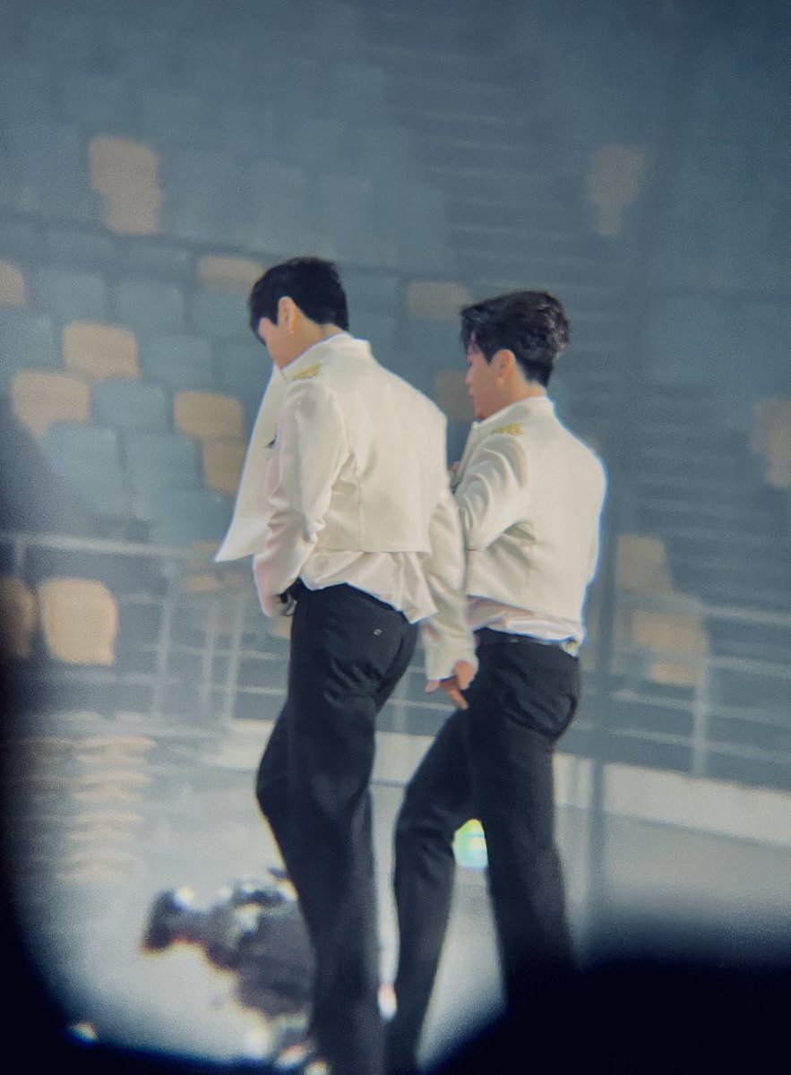 squirrel_fetish's tweet photo. 0재랑쥬노랑결혼사진 미리보기하실분 https://t.co/y4jJuYj1Ix