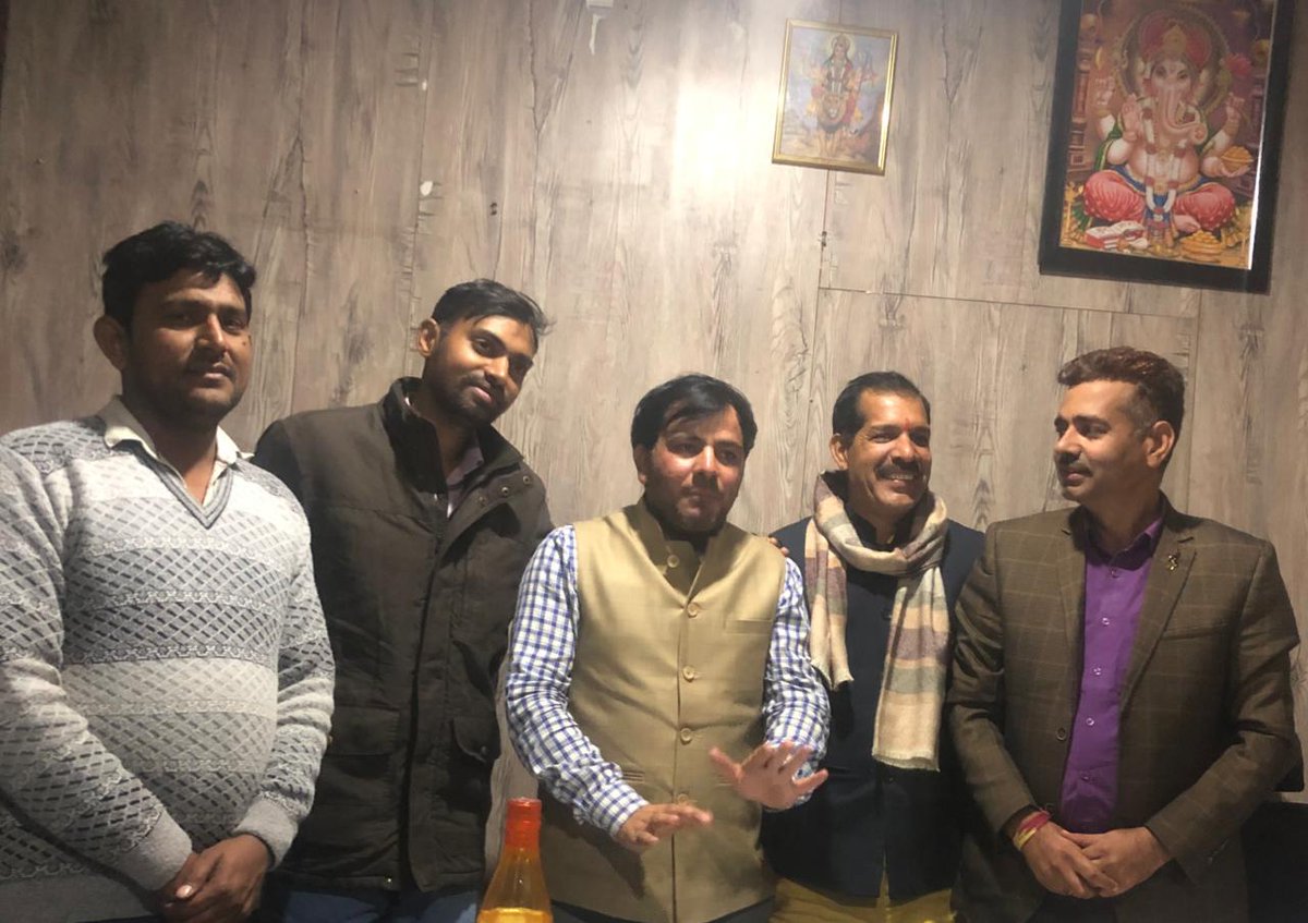 कांग्रेस और बीजेपी के भ्रष्टाचार से राजस्थान की जनता परेशान हो चुकी है अब जनता को केजरीवाल जी से ही उम्मीद है 
#reconnectaapian
#RajasthanMangeKejriwal
#makeindiano1