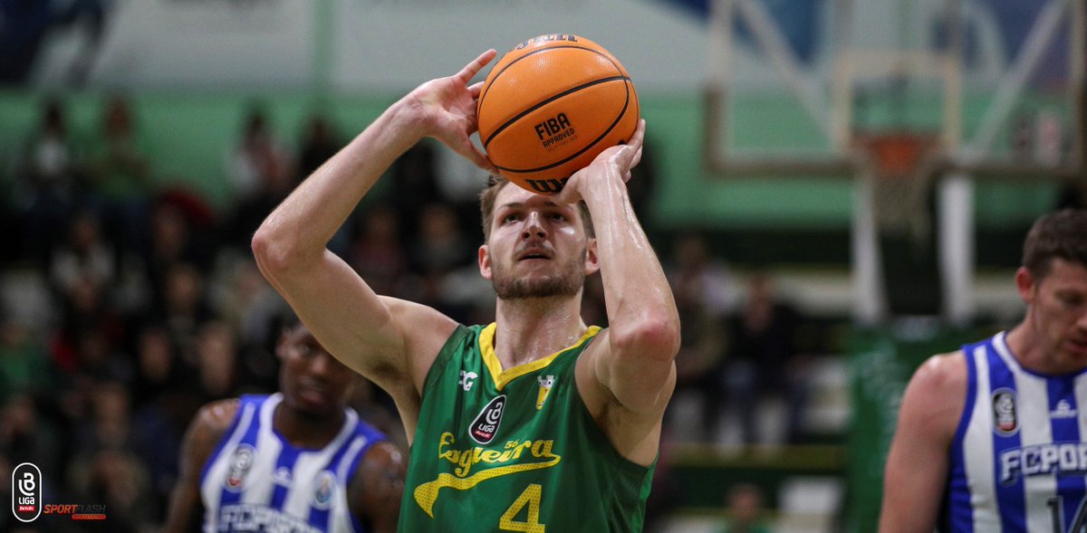 fpbasquetebol's tweet photo. 💪 @ryanogden_21 e Monique Pereira, atletas do Esgueira Aveiro OLI e Imortal Tcars, deram espetáculo em dezembro e "agarraram" o título de MVP Betclic do mês.

🔗 https://t.co/dDyQtTV4er

#SomosBasquetebol #LigaBetclic https://t.co/kYWt7duTFO