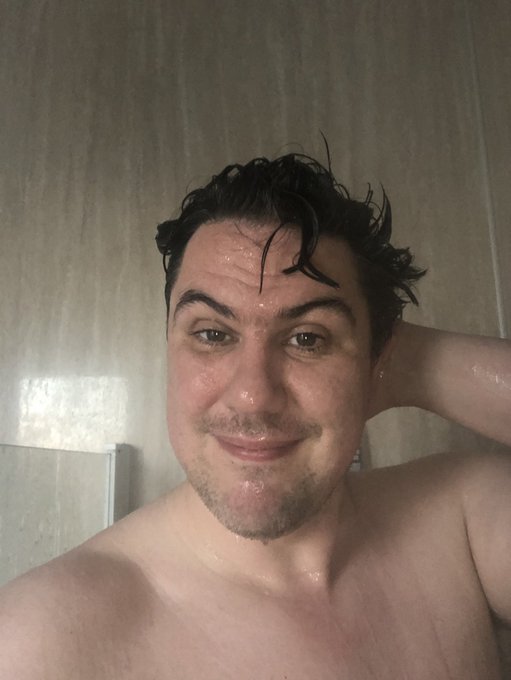 Shower time https://t.co/j7e51VQajf<a href="/tag/nsfwtwt"class="tags"><span>#nsfwtwt</span></a>