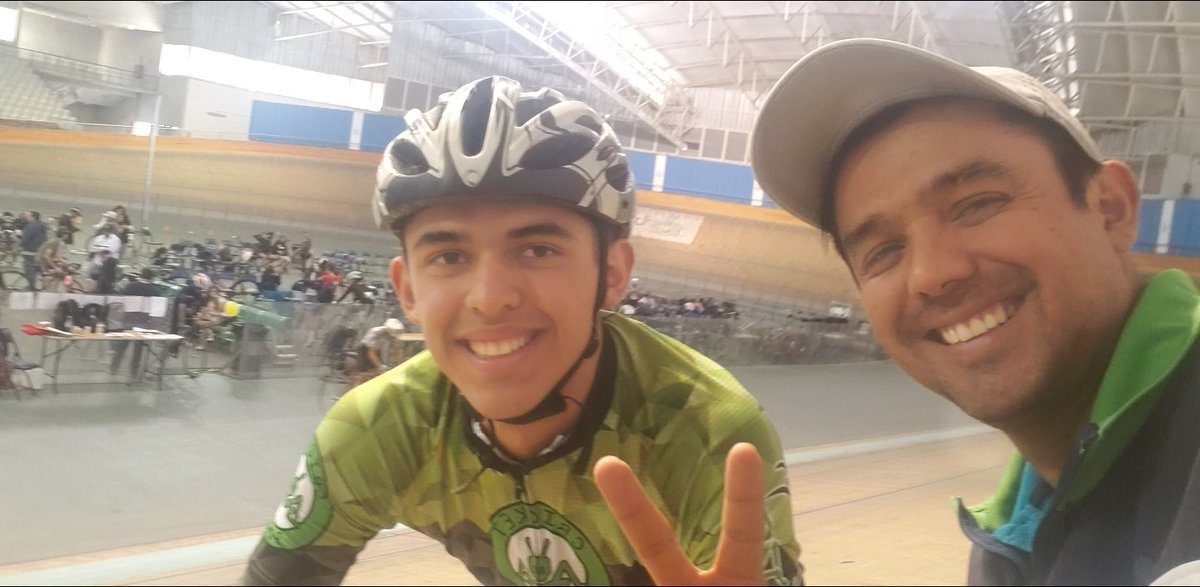 KeyRazon's tweet photo. Con todo el entusiasmo apoyando a mi campeón en su competencia rumbo a los juegos nacionales. 
#KeyRazón https://t.co/D3Xqf8pME2