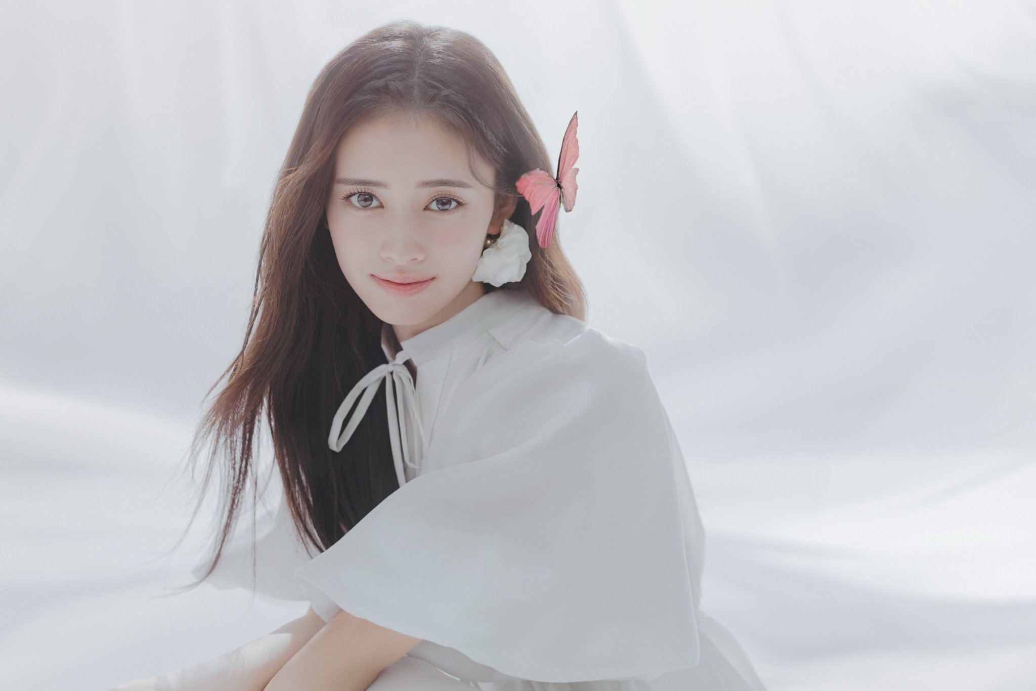 NiziU 全員サイン　paradise 715uBDqgtcL.jpg