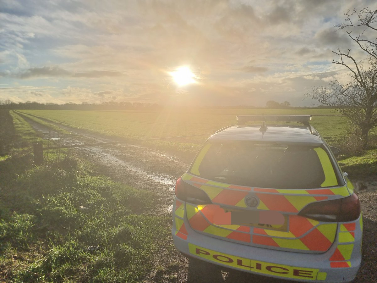 Patrolling near #GreatDenham and #Blunham today in response amount of harecoursing incidents. But we need you to tell us where you need us. If you see something suspicious call us on 999 (if life or property is immediately at risk) 101 or via webchat.