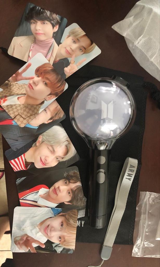 divapss_'s tweet photo. yu yang lagi nyari amibomb, yuu daerah Semarang aja jual rugi lagi butuh banget dana hehe pcnya minus RM gaess
#armybomb #lightstick #BTS #ARMY #indoarmy https://t.co/bGaFY1bonE