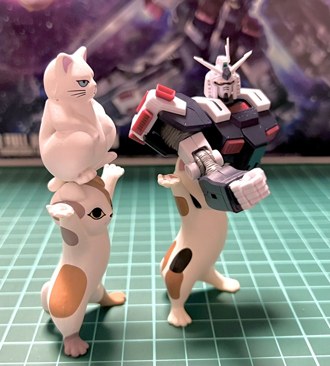 saiiwa2's tweet photo. フルアーマーガンダムの右腕できた🎊アーマーは着いたまま😆関節カバーが再現されて関節シワシワなのが面白い😊MGだとアーマー着けたり外したりできるみたいなので気になってしまった😸
#ガンプラ #ガンプラ好きと繋がりたい https://t.co/RPy2V4fGEf
