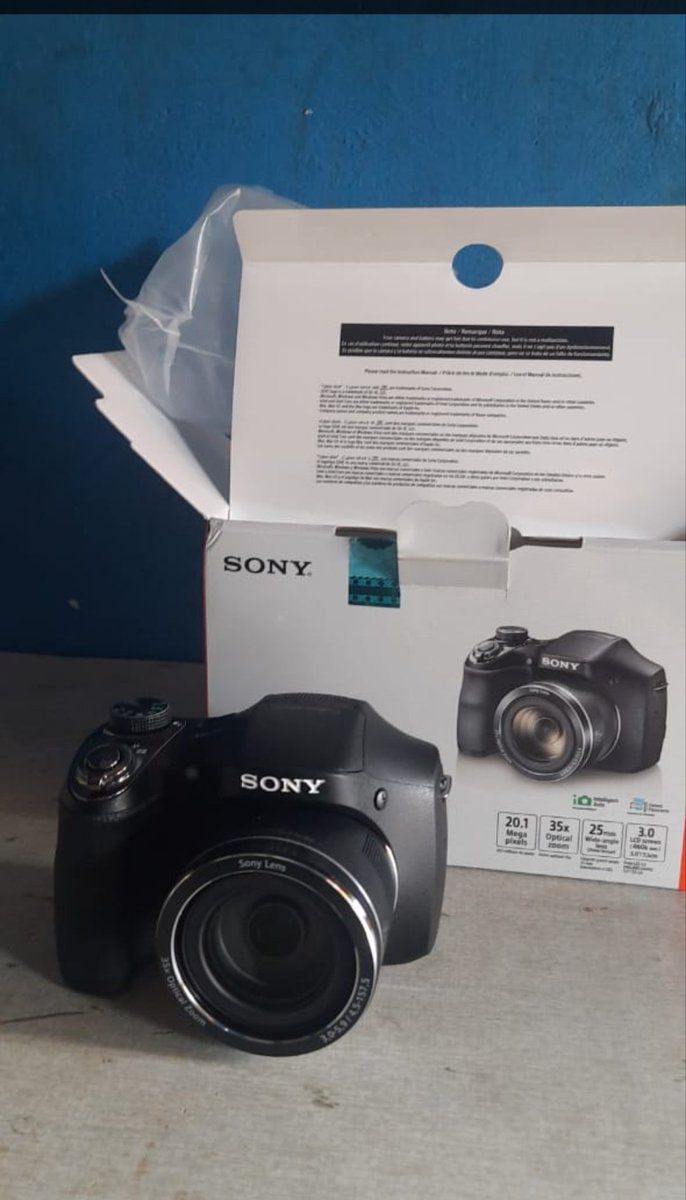 harinath_07's tweet photo. Ordered Sony A7C on Flipkart ,its worth of 1.47+ Lakhs.But seller sent me a wrong model which costs just 17k.Requested replacement and reached support.Ive gave all the photo proof, https://t.co/u3idw70O2e proper support till now @flipkartsupport is simple cancelling the request https://t.co/wTqgcR6KDV