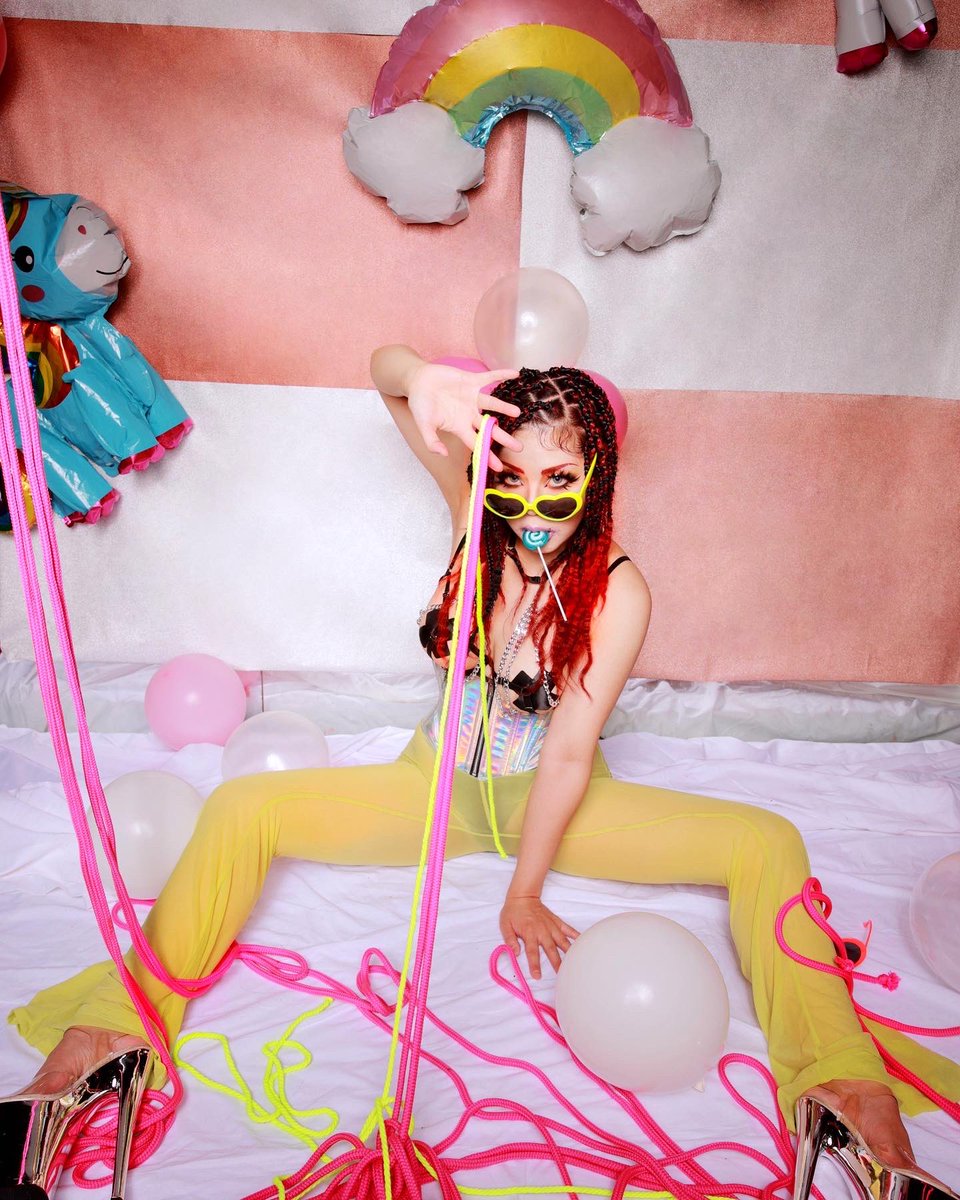 botan_fetish's tweet photo. 🦄🌈🍬🦄✨💗🦄🍭✨ https://t.co/KYlSWkhwxW